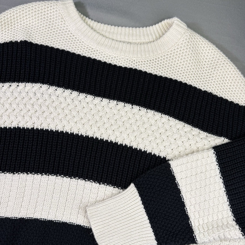 A New Day‎ Mixed Media Size XL Crewneck Pullover Black & Cream Cotton Sweater